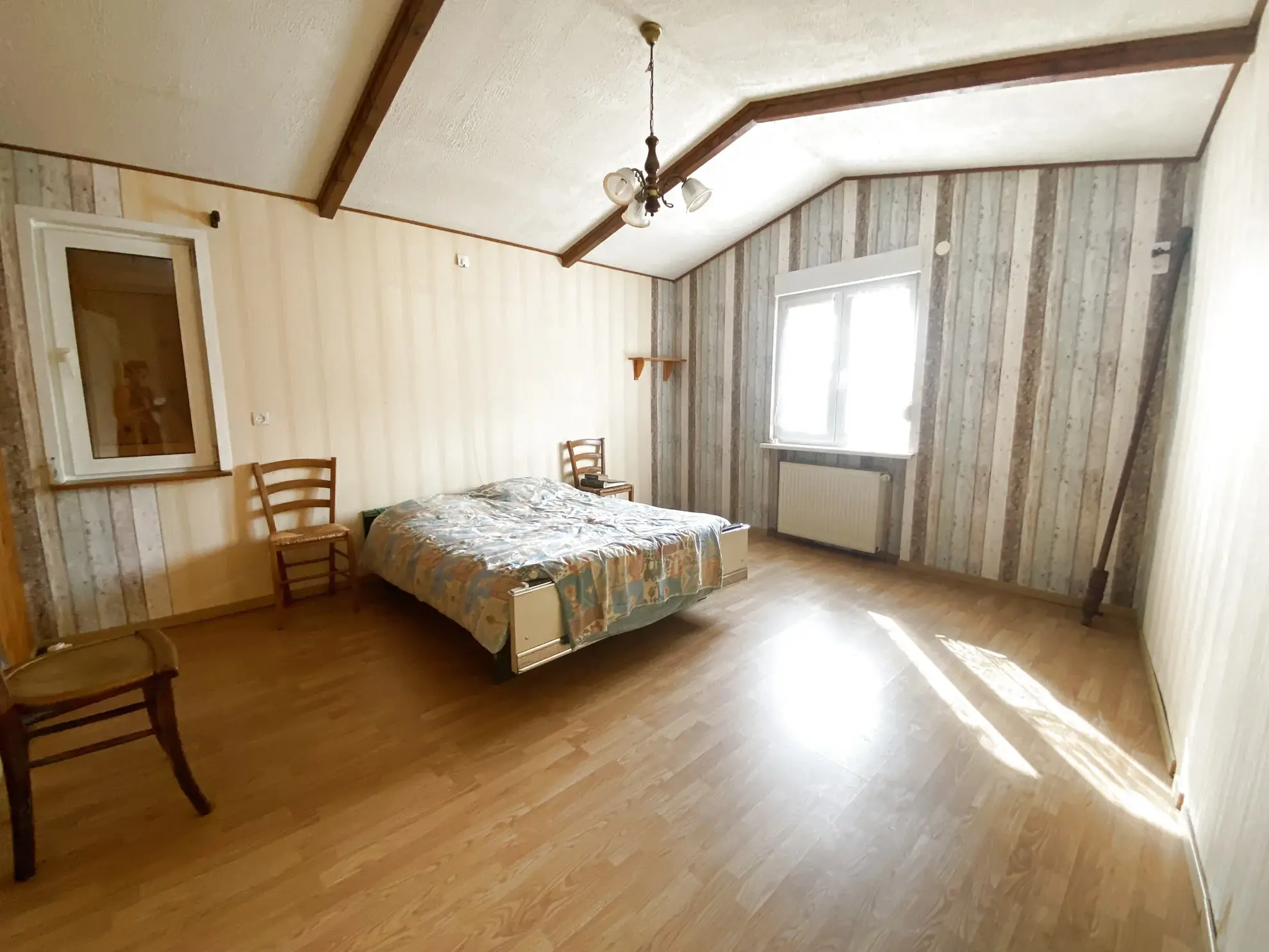 Maison F5 à vendre à Rémering, proche commodités, 3 chambres, chauffage pellets, terrasse 