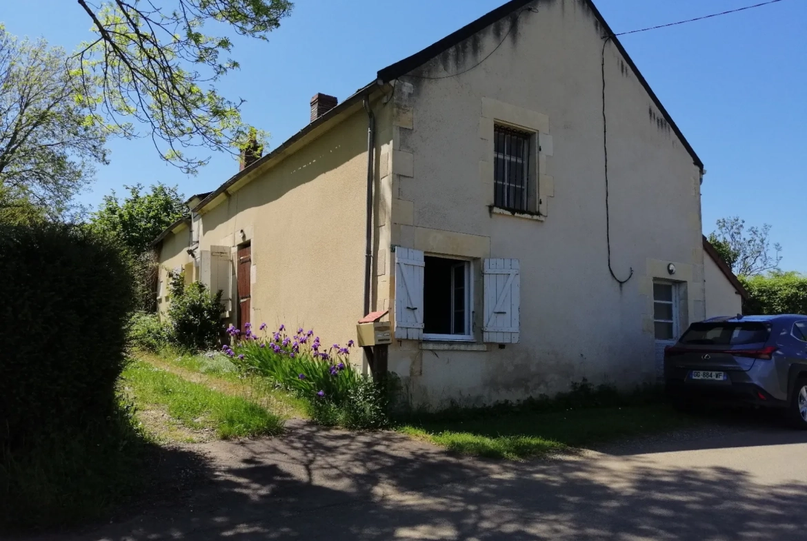 Ancienne fermette à vendre à Parigny les Vaux (58), 1408 m² de terrain 
