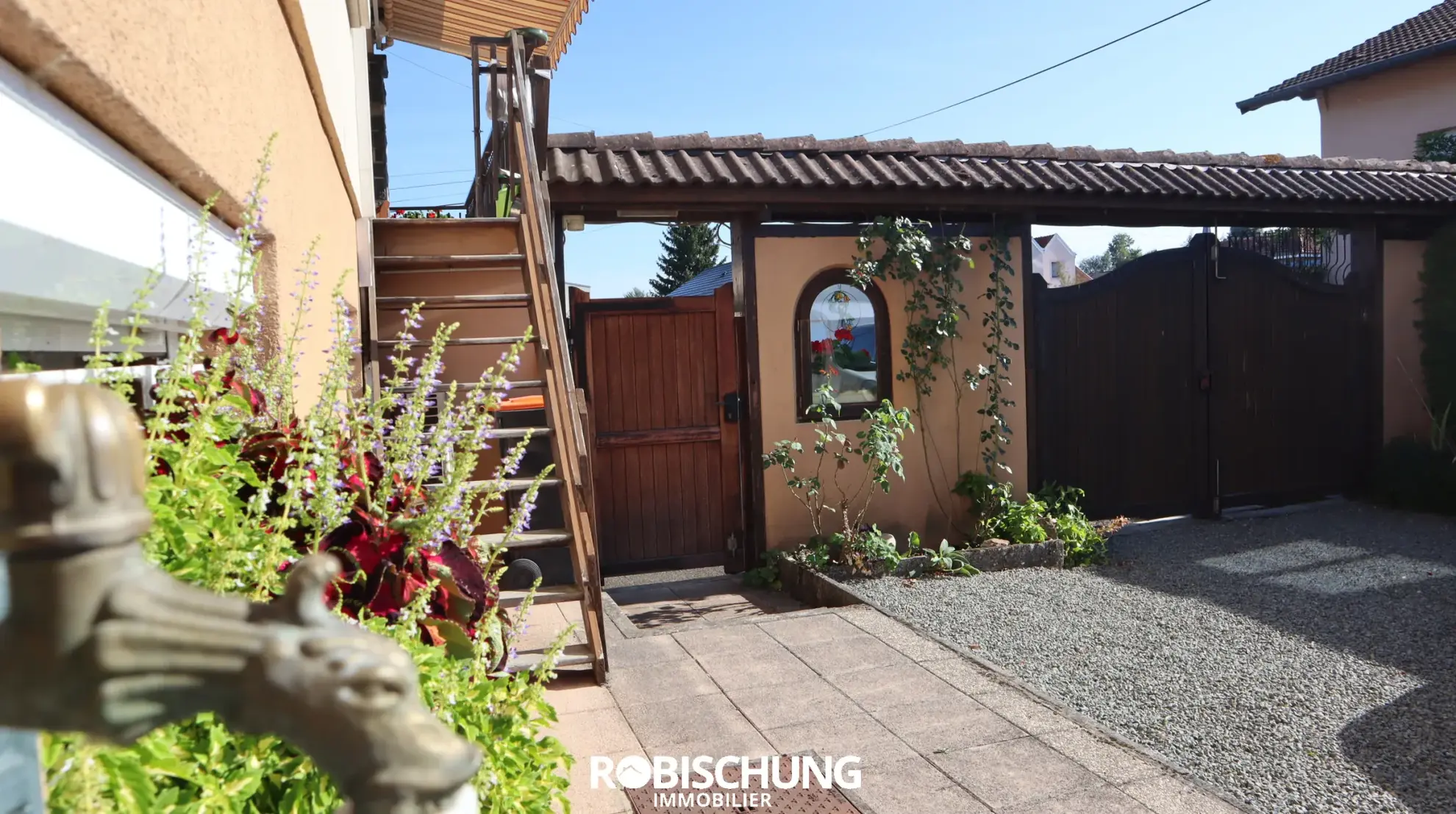 Maison à Dannemarie avec grand potentiel, jardin et dépendances 