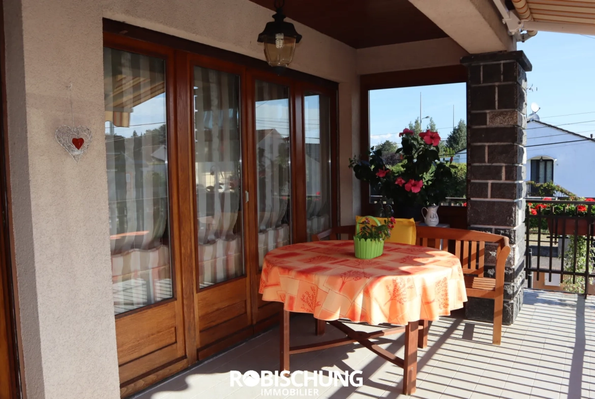 Maison à Dannemarie avec grand potentiel, jardin et dépendances 