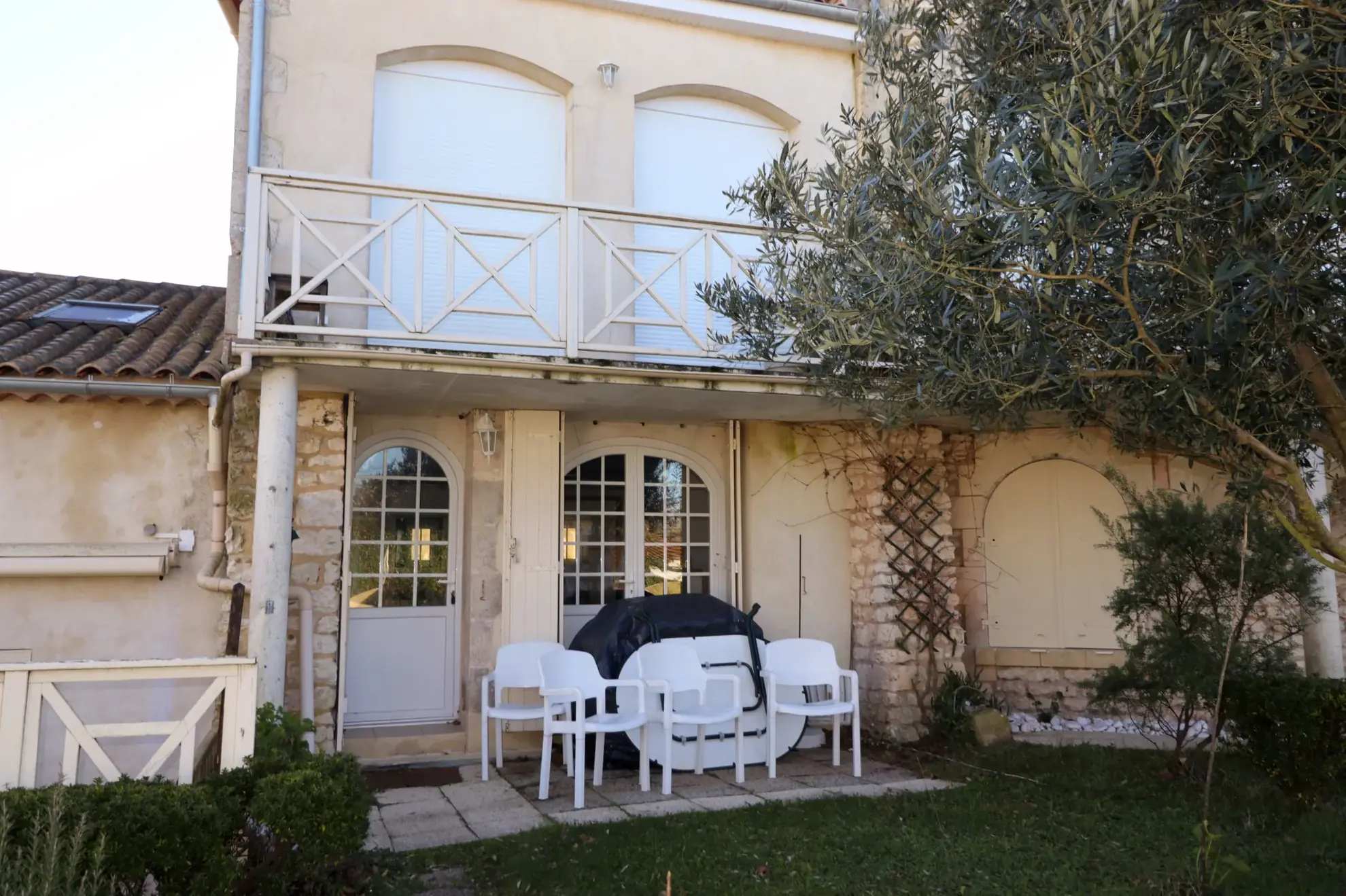 Appartement avec grotte dans la falaise face à l'océan à Meschers-sur-Gironde 