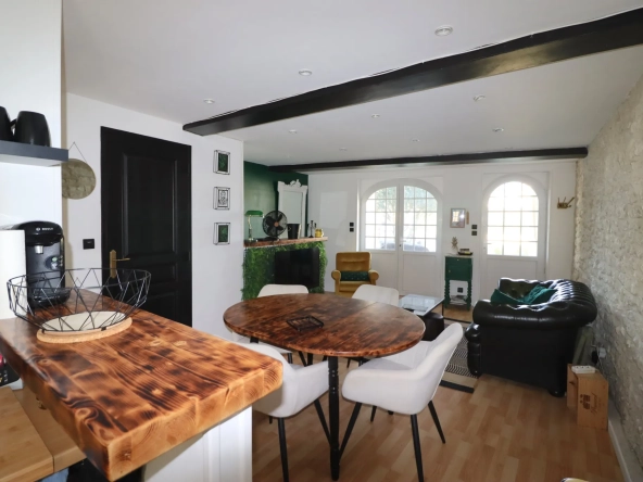 Appartement avec grotte dans la falaise face à l'océan à Meschers-sur-Gironde