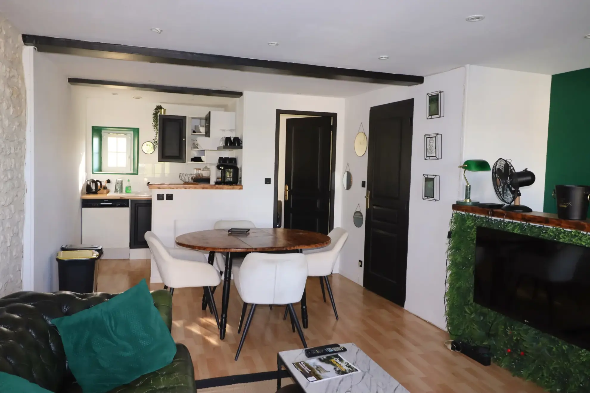 Appartement avec grotte dans la falaise face à l'océan à Meschers-sur-Gironde 