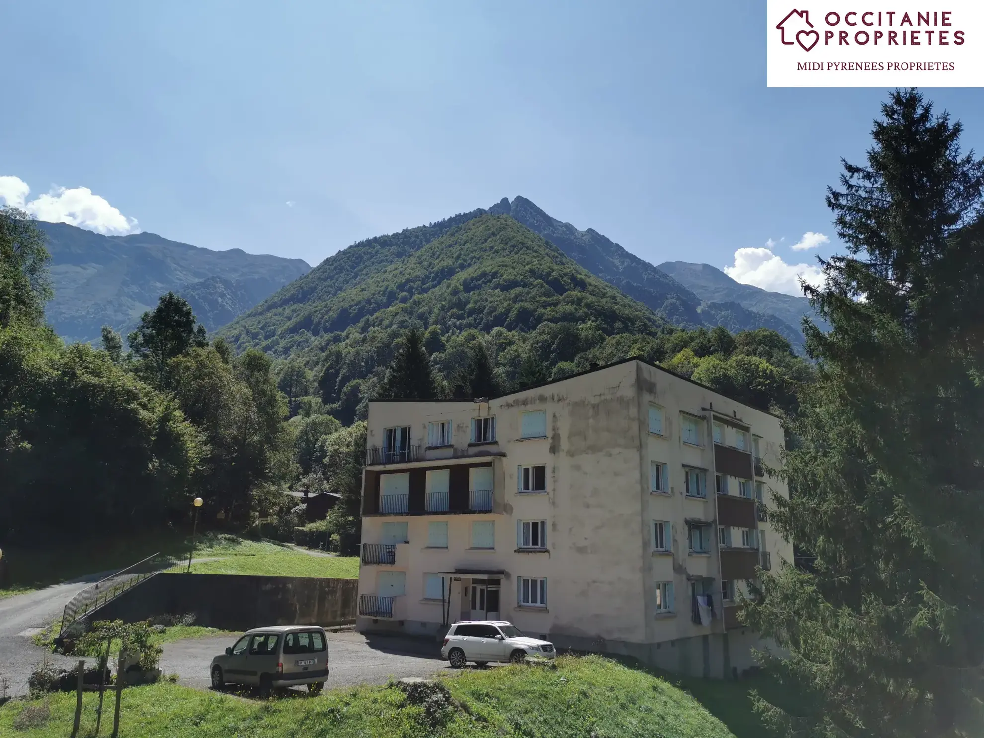 Appartement lumineux de 79 m² avec balcon et vue montagne à Couflens 