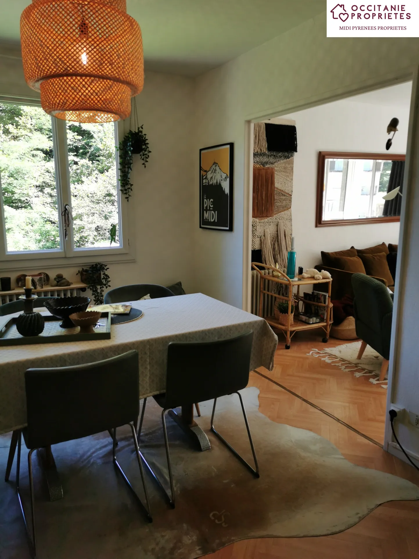 Appartement lumineux de 79 m² avec balcon et vue montagne à Couflens 