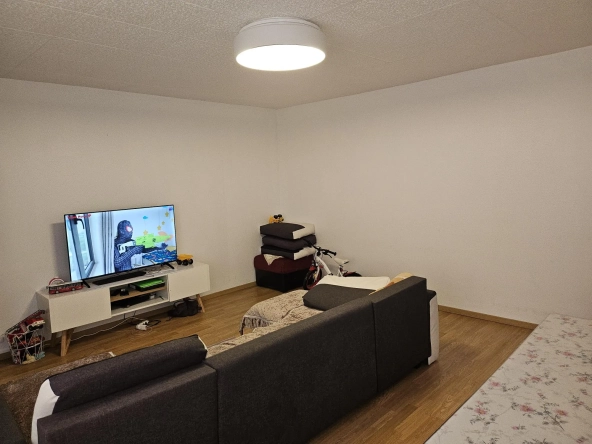 Appartement 4 pièces loué à Élancourt avec balcon, parking et cave