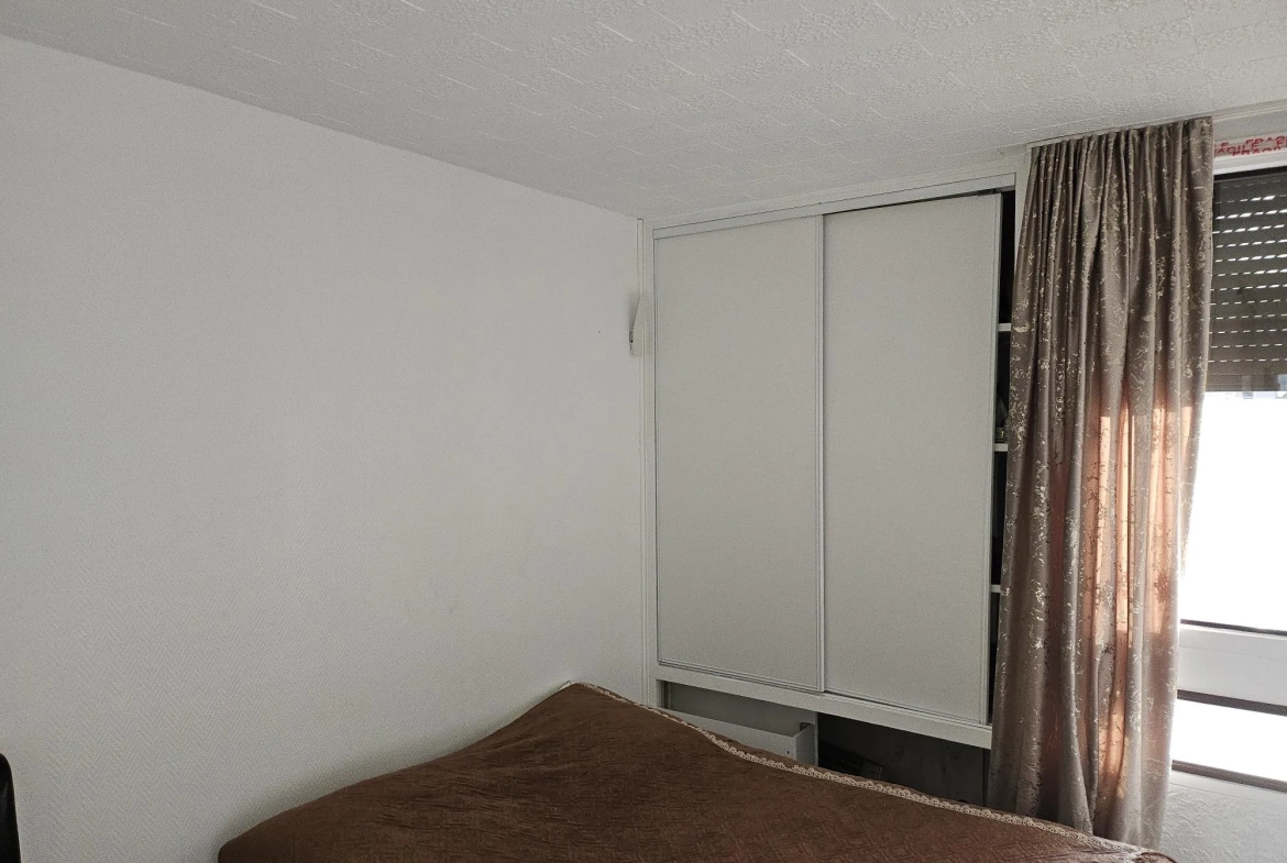 Appartement 4 pièces loué à Élancourt avec balcon, parking et cave 
