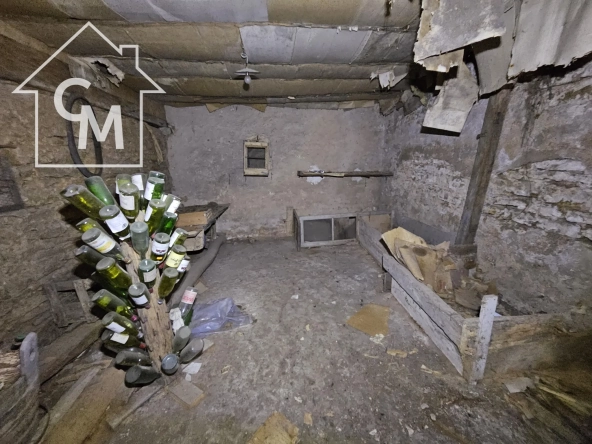 Maison 2 niveaux avec jardin, garage à La Châtre 36400 