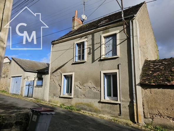 Maison 2 niveaux avec jardin, garage à La Châtre 36400 