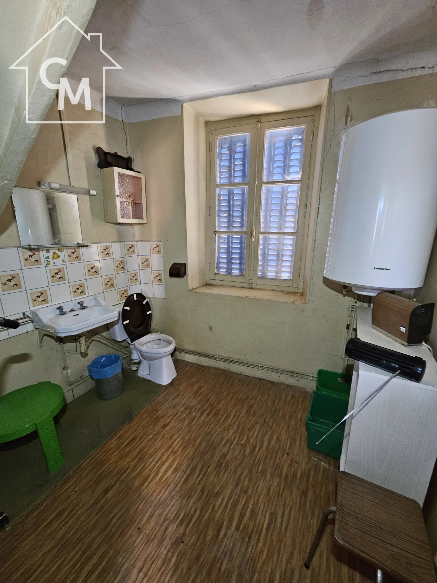 Maison 2 niveaux avec jardin, garage à La Châtre 36400 