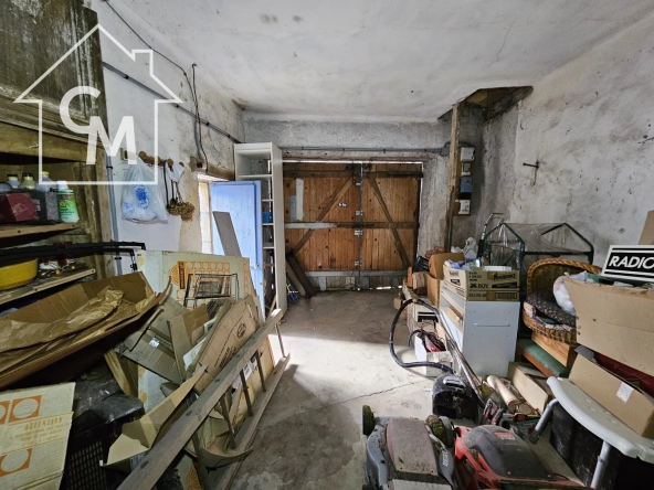 Maison 2 niveaux avec jardin, garage à La Châtre 36400 