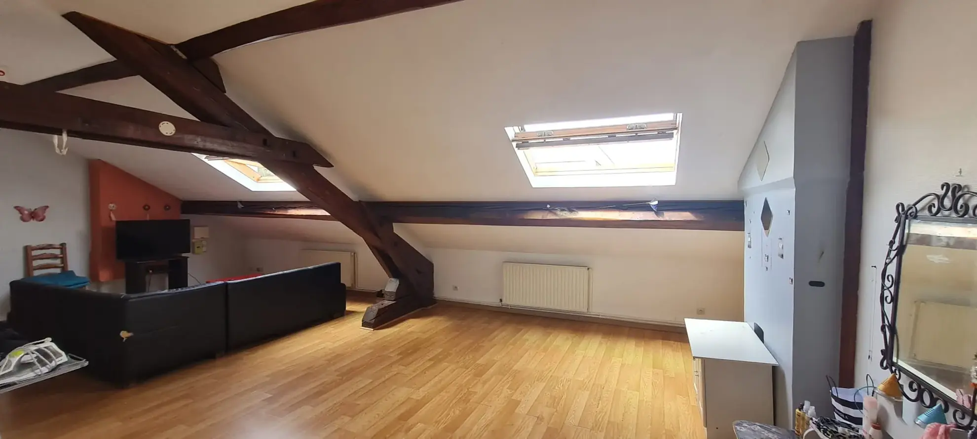 Investissez dans un appartement T4 au centre du Chambon Feugerolles avec forte rentabilité 