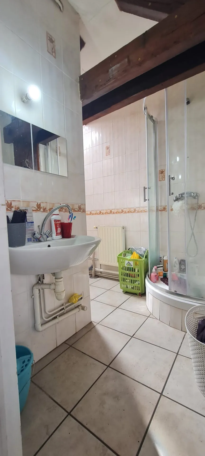 Investissez dans un appartement T4 au centre du Chambon Feugerolles avec forte rentabilité 