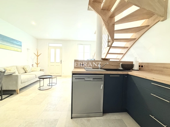 Maison rénovée de 49,56 m² au cœur de Libourne - Emplacement idéal 