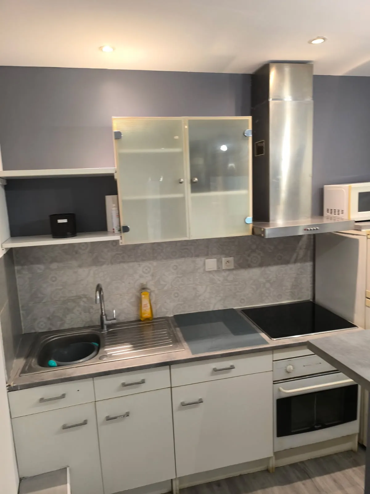 Studio rénové de 26 m² à Vias au cœur de la ville 