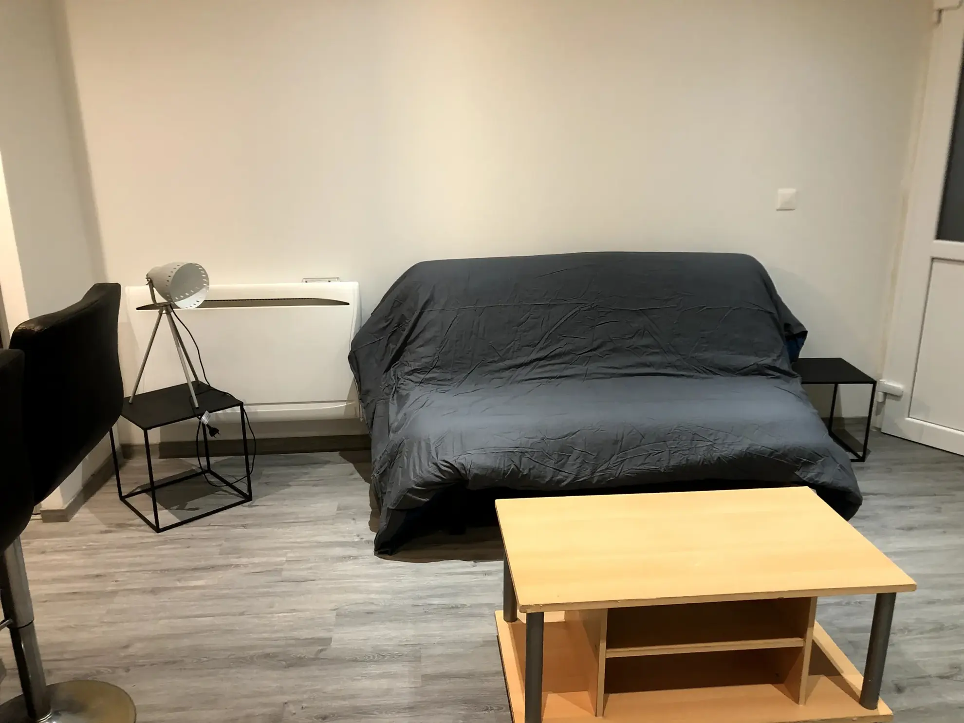Studio rénové de 26 m² à Vias au cœur de la ville 