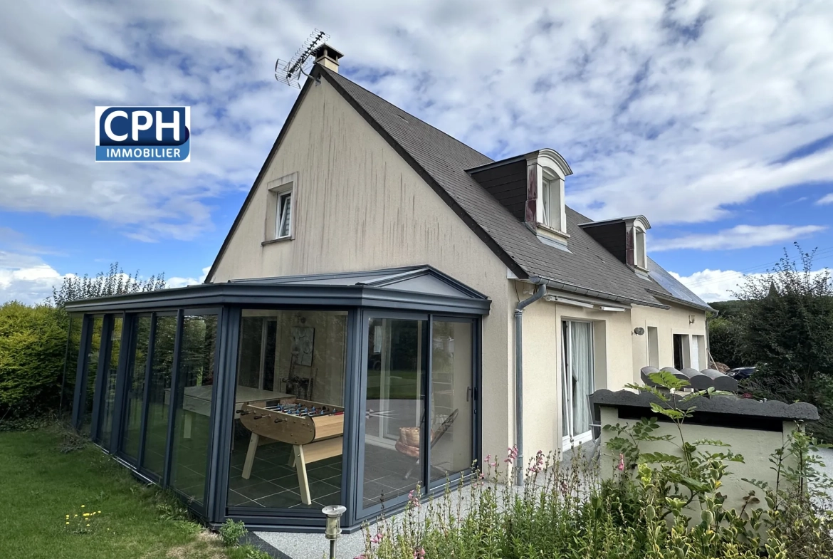 Villers Bocage : Belle maison familiale avec terrasse et grand terrain de 1450 m² 