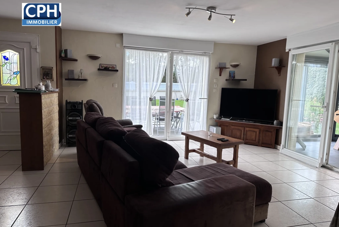 Villers Bocage : Belle maison familiale avec terrasse et grand terrain de 1450 m² 