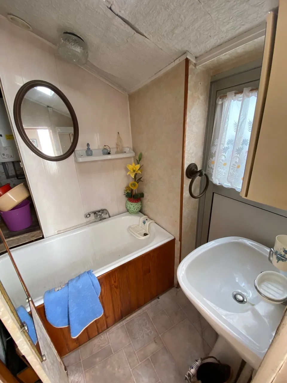 Maison en briques à Jeumont avec jardin et potentiel de rénovation 