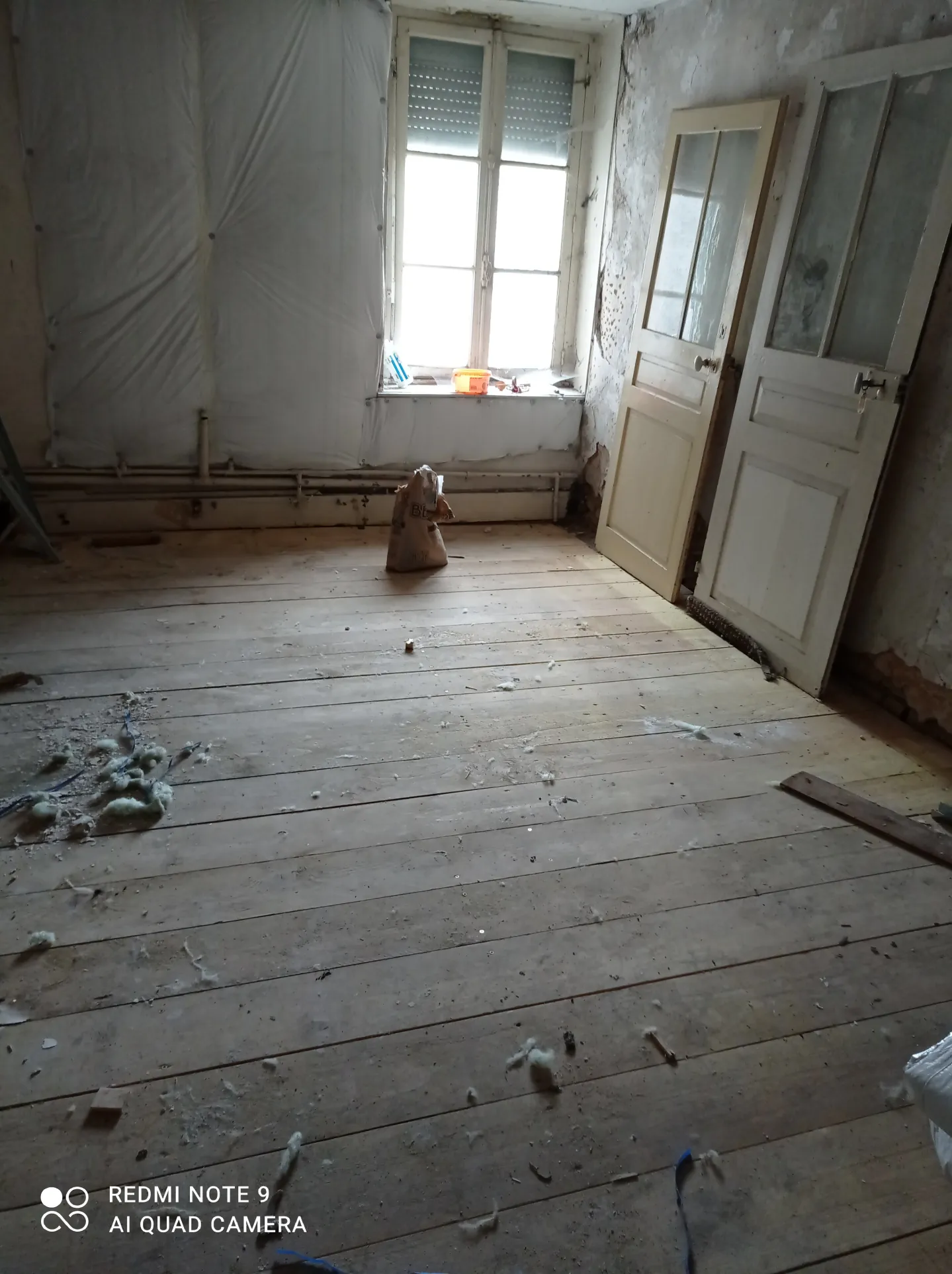 Maison à rénover de 200 m² au cœur de Vittel, potentiel d'investissement 