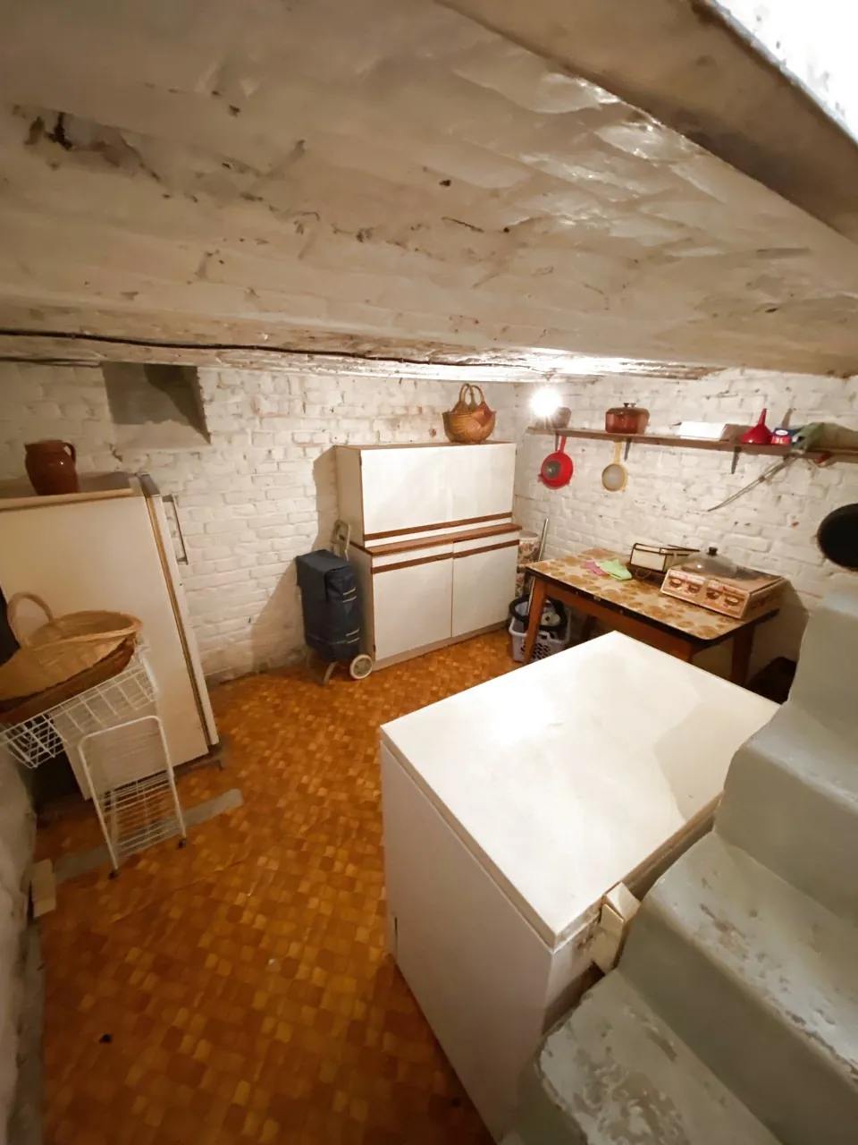 Maison en briques à Jeumont avec jardin et potentiel de rénovation 
