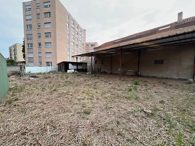 Terrain constructible de 6 ares en plein centre de Schiltigheim 