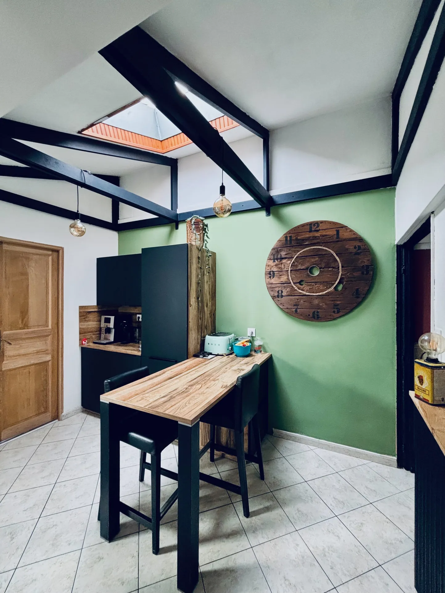 Magnifique maison rénovée à Saint-Quentin près des Champs-Élysées 
