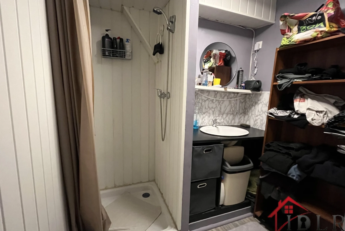 Maison de ville de 159 m² à Bourbonne-les-Bains avec potentiel de personnalisation 
