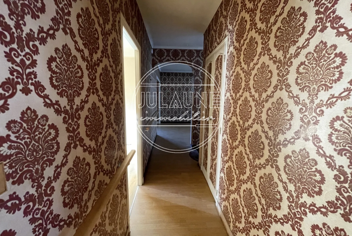 Maison de ville de 96 m² à Brive-la-Gaillarde - Opportunité à saisir en enchères 