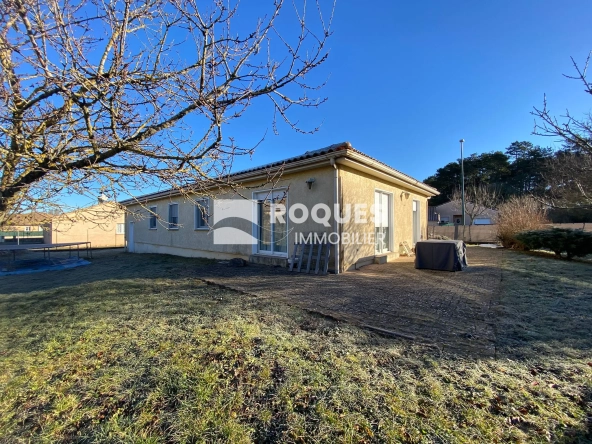 Charmante maison de plain-pied à La Cavalerie avec grand terrain et garage