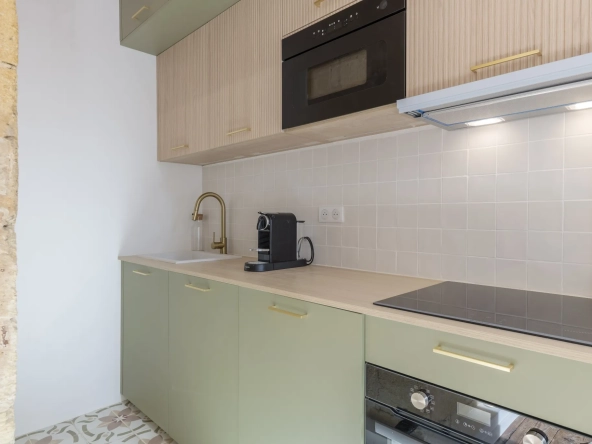 Superbe appartement avec grande terrasse à Bordeaux dans le quartier des Chartrons 