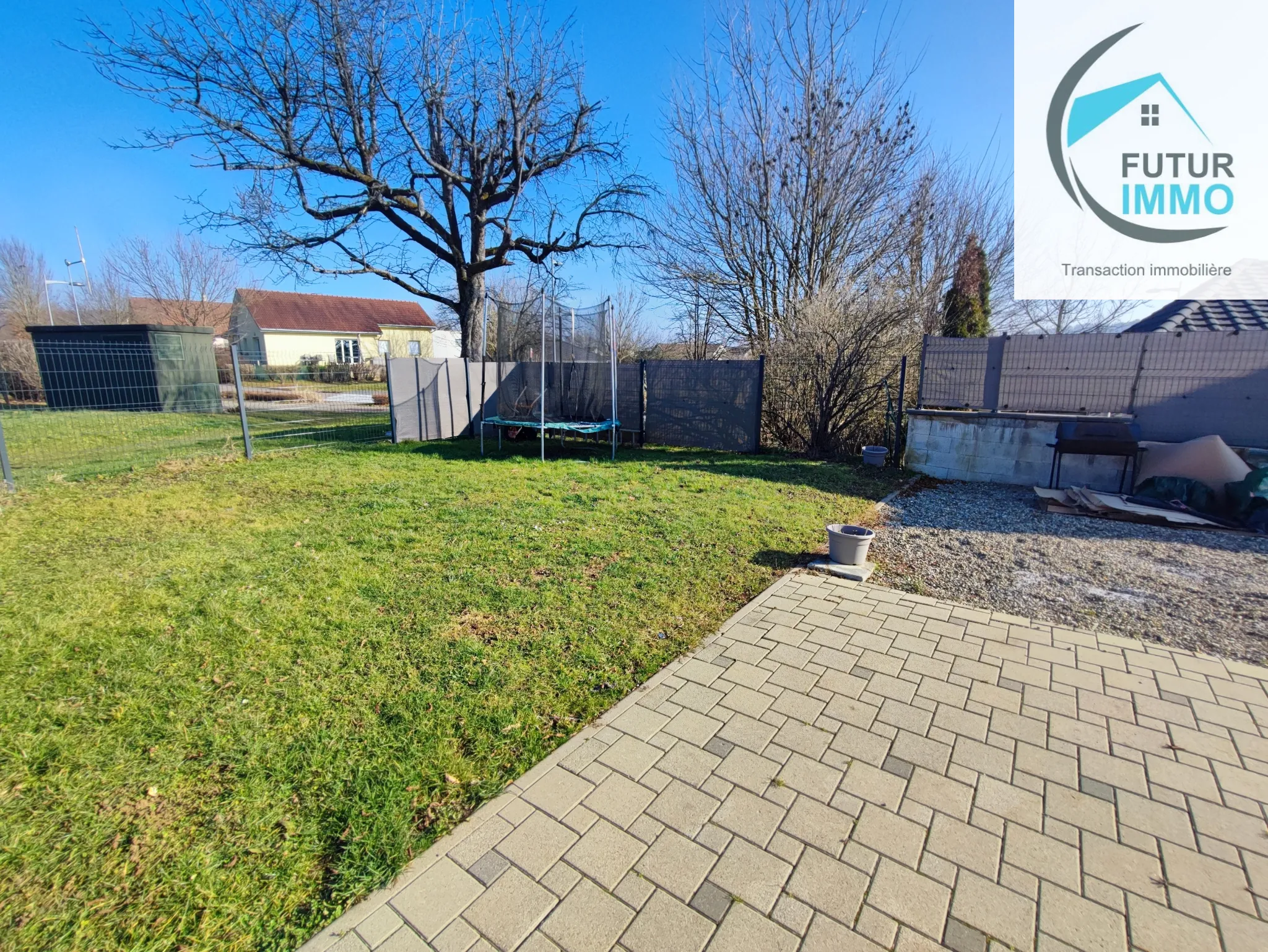 Maison de plain-pied à vendre à Bavans - Spacieuse et bien entretenue 