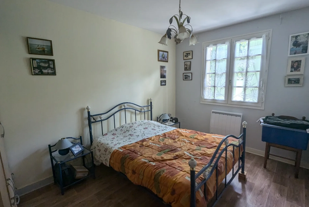 Maison de plain-pied à Magne avec jardin arboré et garage - 3 chambres 