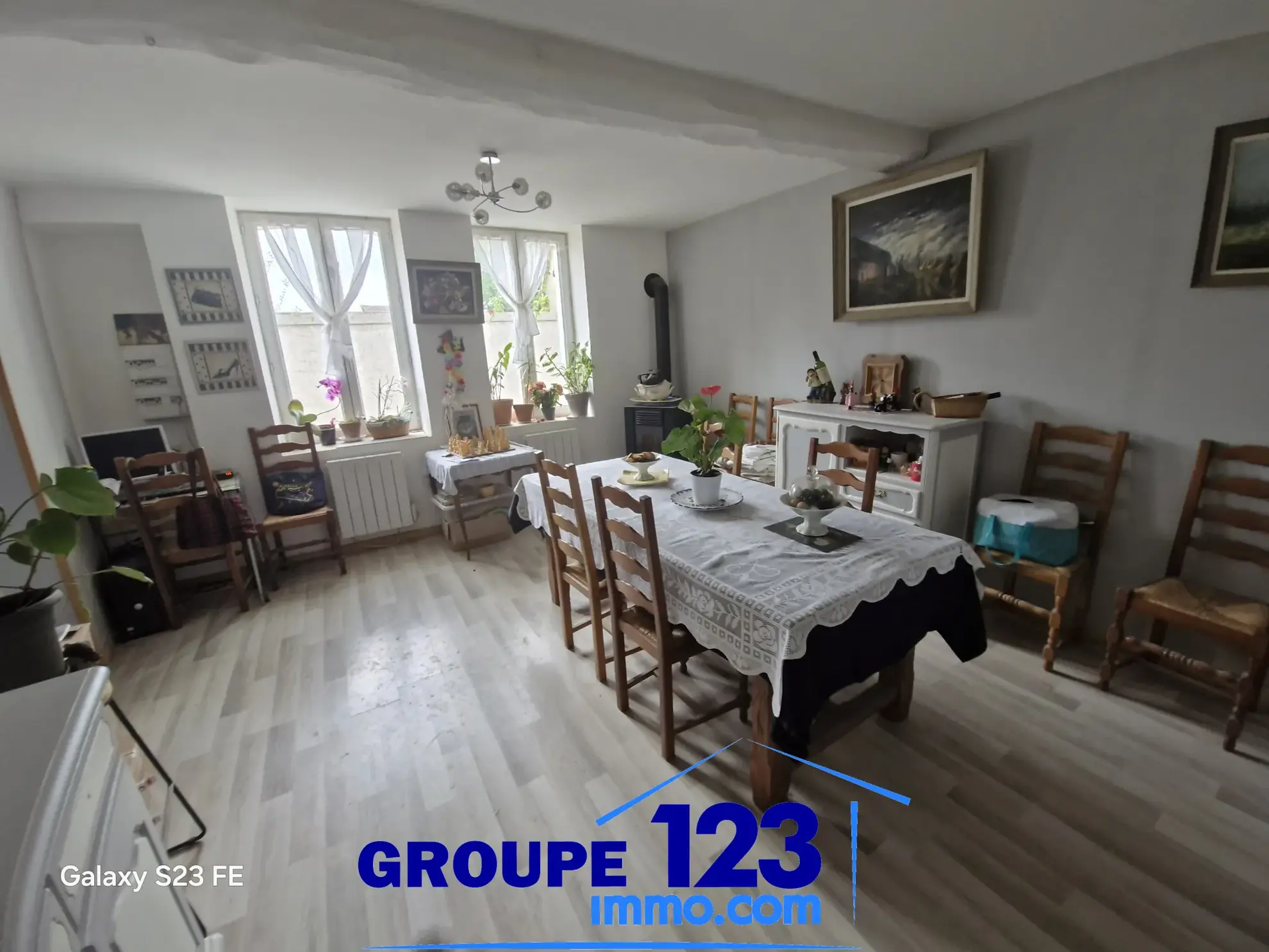 Maison de village avec jardin à vendre à Ligny-le-Châtel, projet d'extension, environnement paisible 