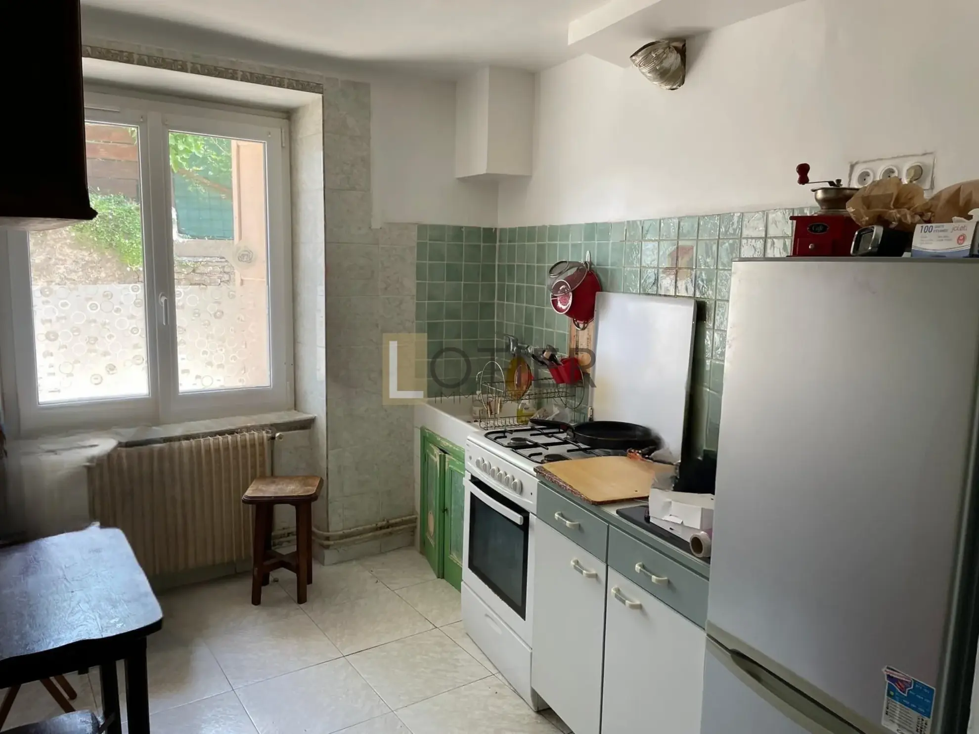 Spacieuse maison de village à Montlegun, Carcassonne avec terrasse et grand potentiel à vendre 