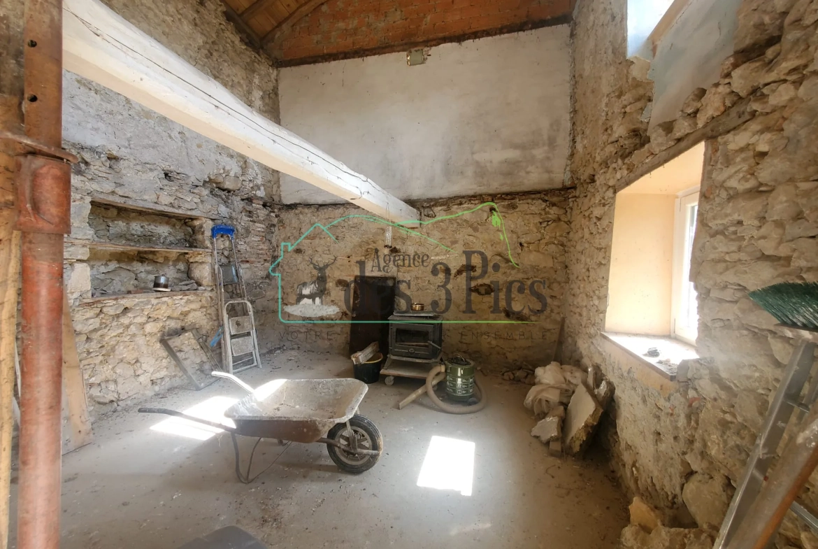 Maison à rénover avec 2 hectares de terrain à Fabas – Vue dégagée et potentiel unique 