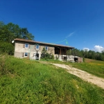 Maison à rénover avec 2 hectares de terrain à Fabas – Vue dégagée et potentiel unique