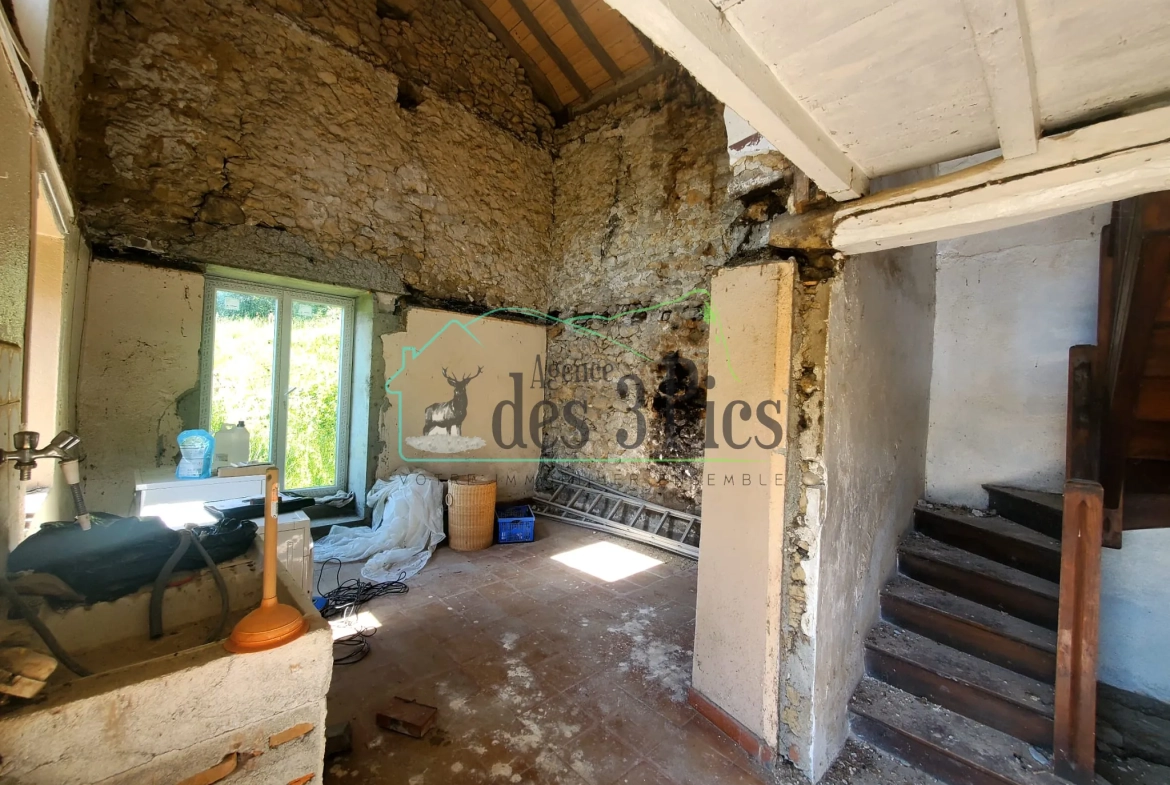 Maison à rénover avec 2 hectares de terrain à Fabas – Vue dégagée et potentiel unique 