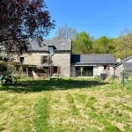Charmante maison en pierre avec grand terrain à Guichen, idéale pour amoureux de la nature