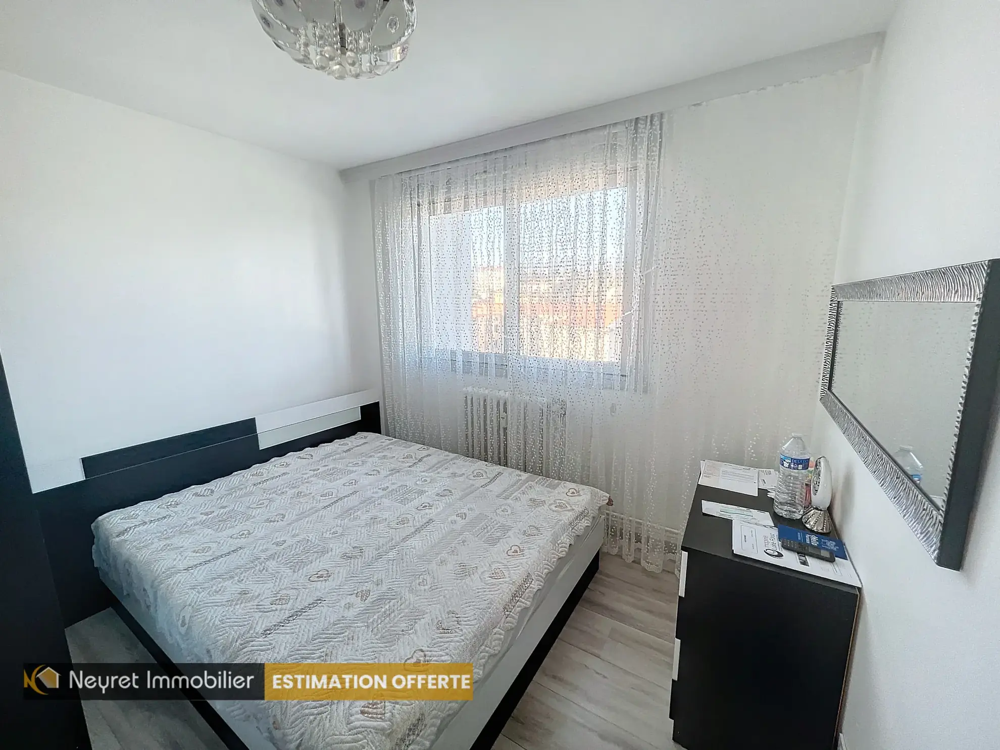 Appartement F4 rénové de 67 m² avec ascenseur à Saint-Chamond 
