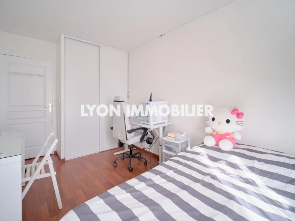 Appartement 4 pièces avec terrasse à Mions centre - Vue dégagée 