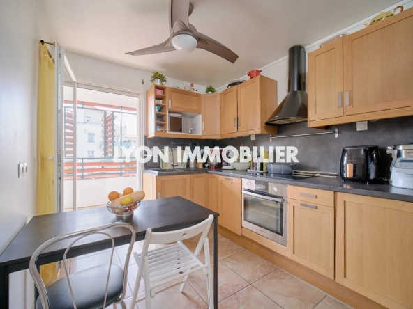 Appartement 4 pièces avec terrasse à Mions centre - Vue dégagée 