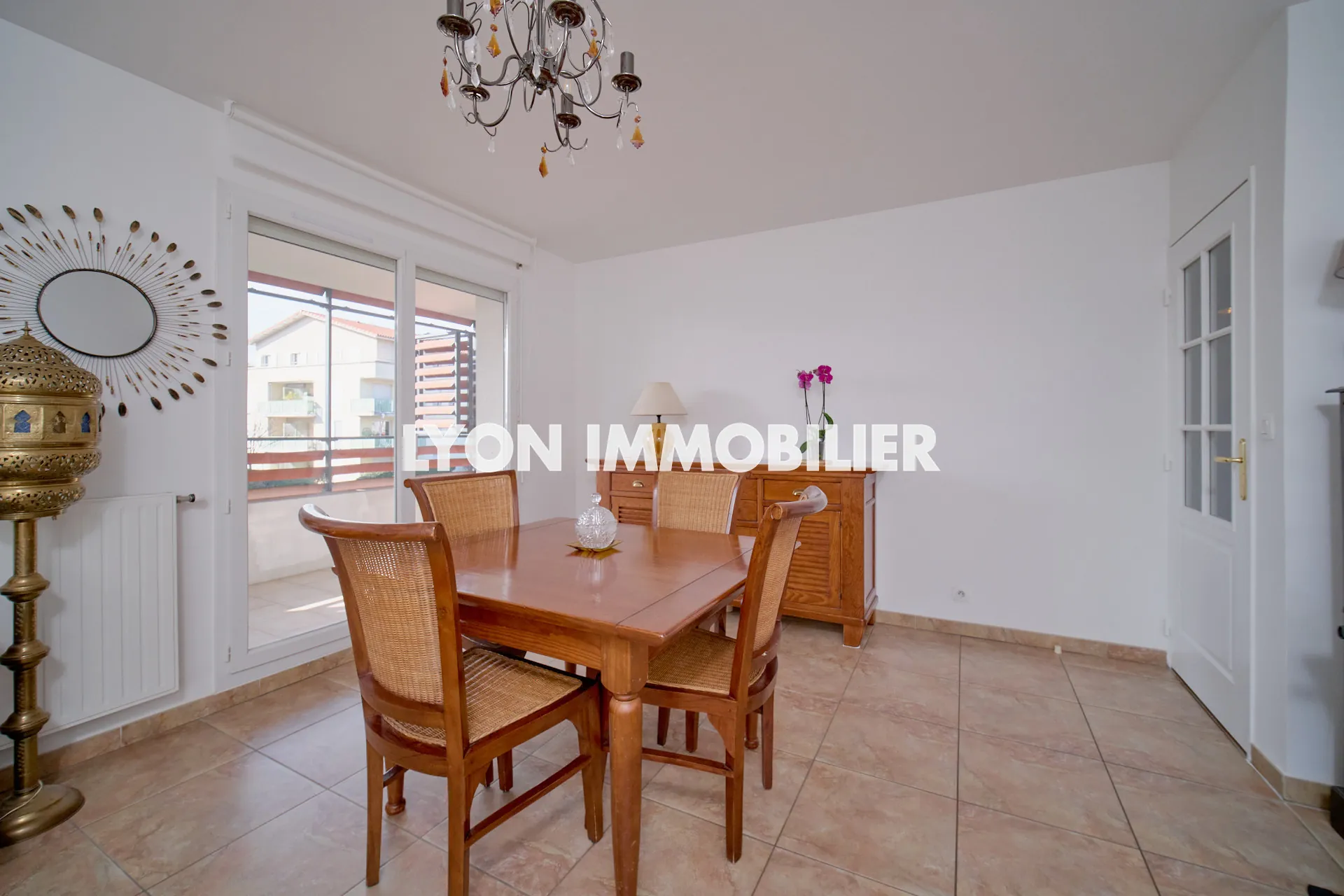 Appartement 4 pièces avec terrasse à Mions centre - Vue dégagée 