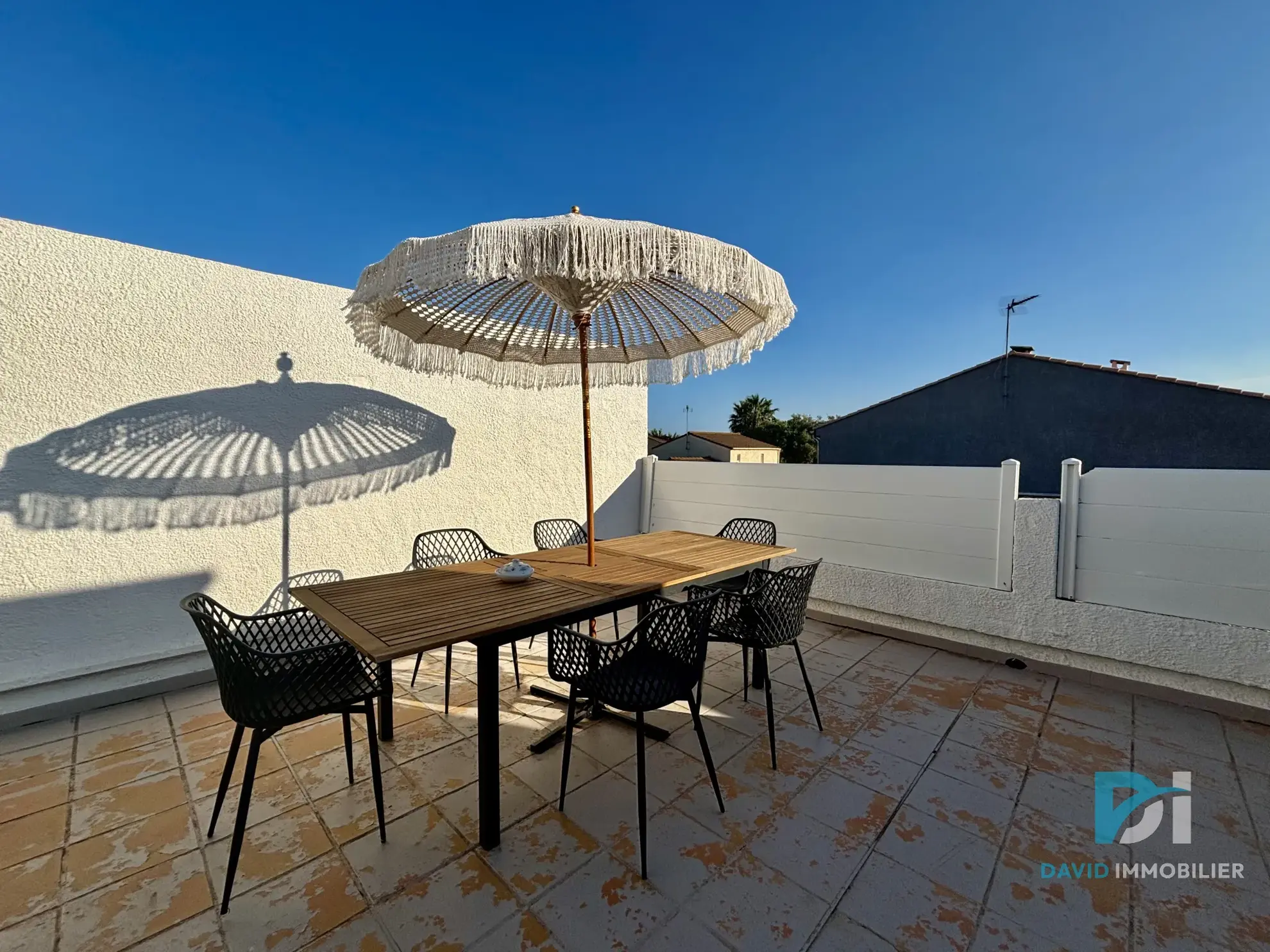 Appartement rénové de 86m² avec deux terrasses à Agde 