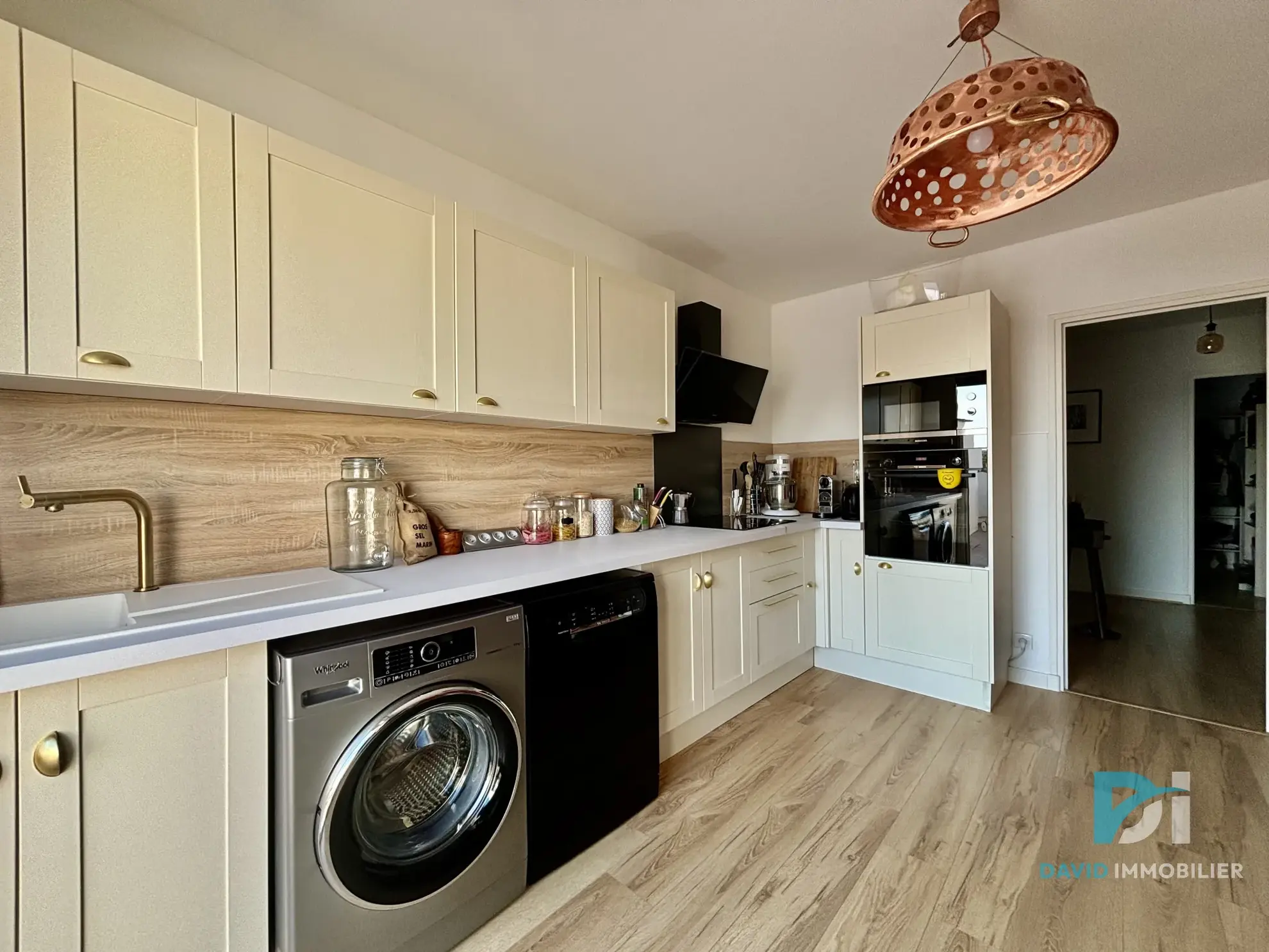 Appartement rénové de 86m² avec deux terrasses à Agde 
