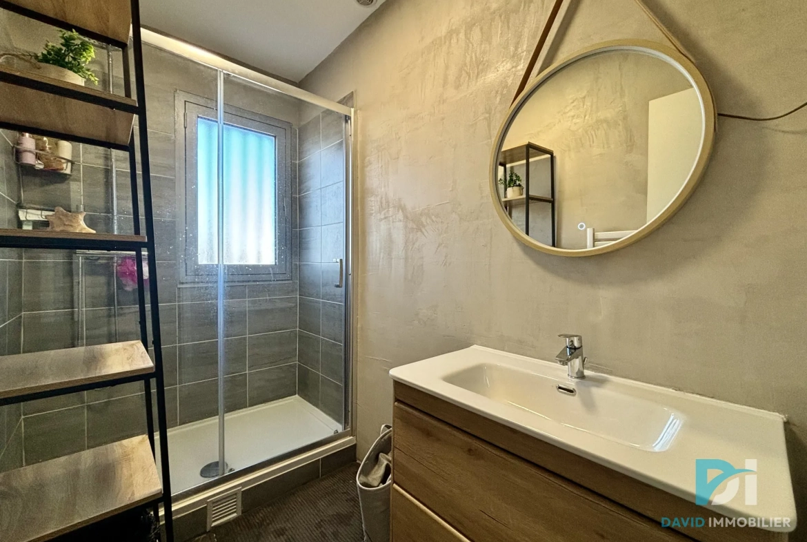 Appartement rénové de 86m² avec deux terrasses à Agde 
