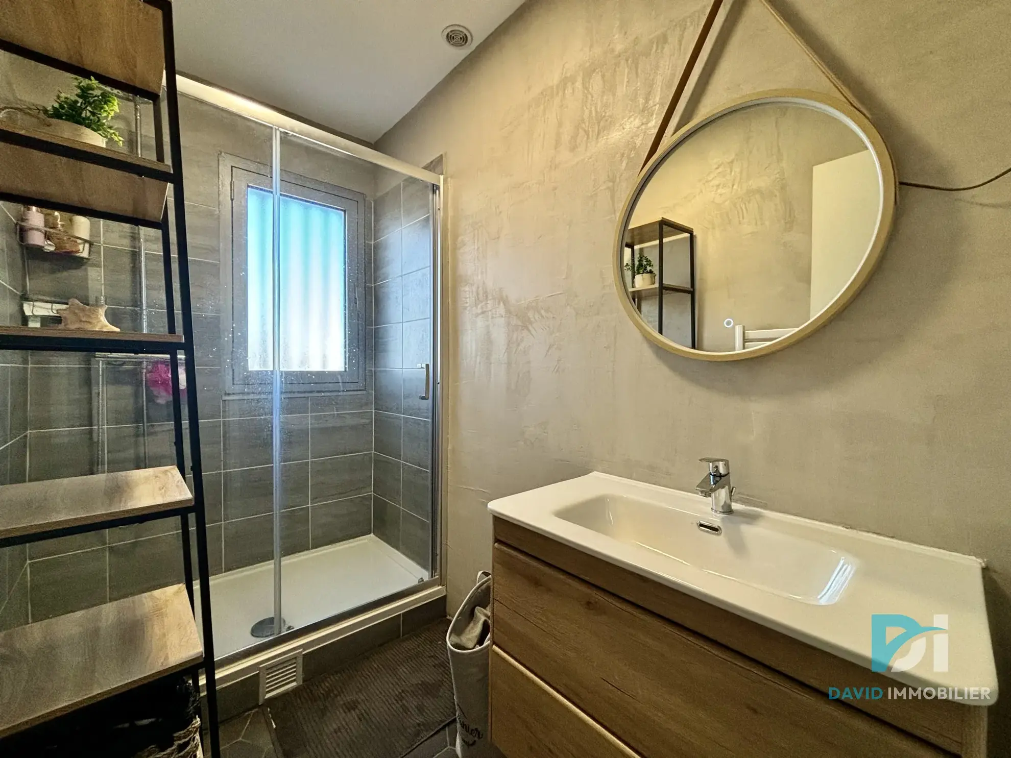 Appartement rénové de 86m² avec deux terrasses à Agde 