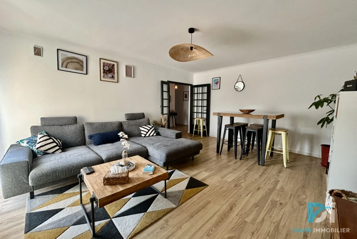 Appartement rénové de 86m² avec deux terrasses à Agde 