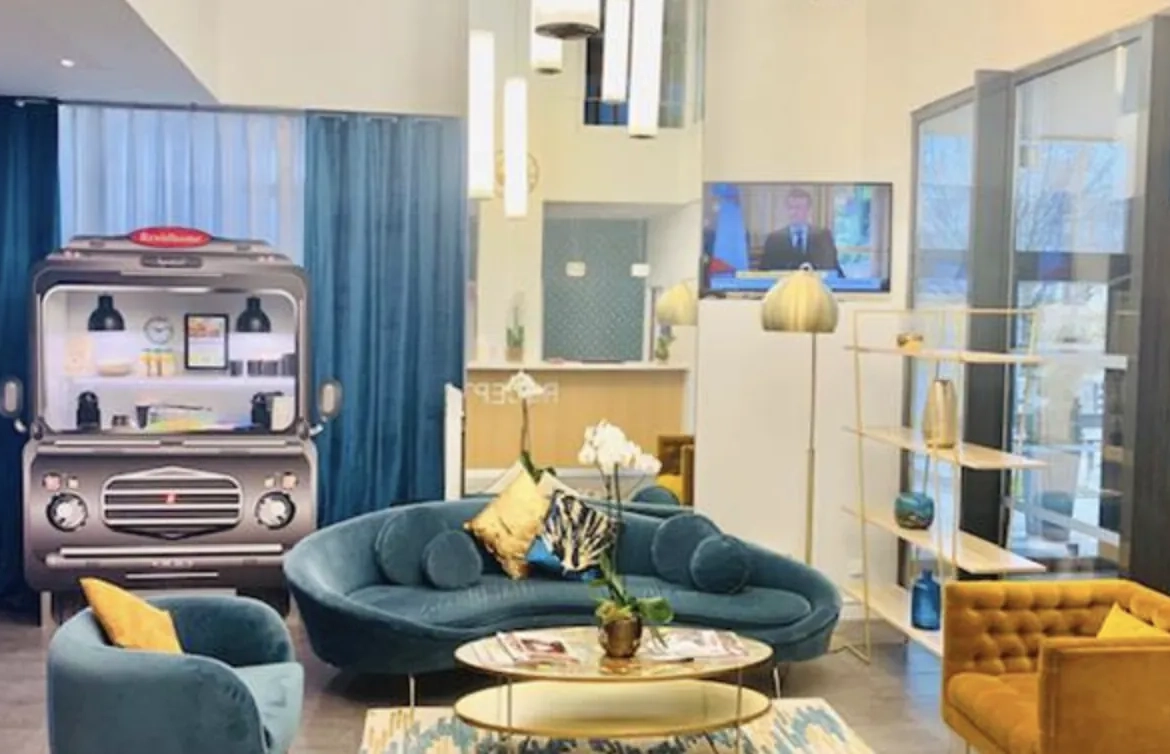 Investissement locatif à Nanterre : Studio meublé avec bail commercial en place 