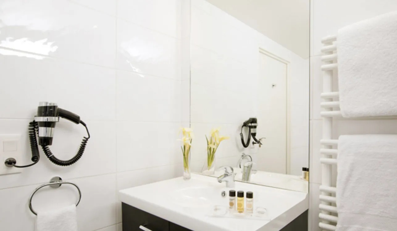 Investissement locatif à Nanterre : Studio meublé avec bail commercial en place 